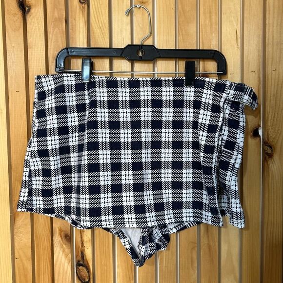 BDG Urban Outfitters Plaid Check Micro Shorts Skort Size 32 - Picture 1 of 11